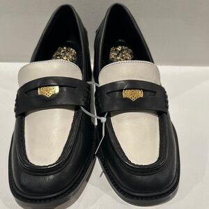 Vince CAMUTO Leather Black & White Block Heel Penny Loafers with coin.